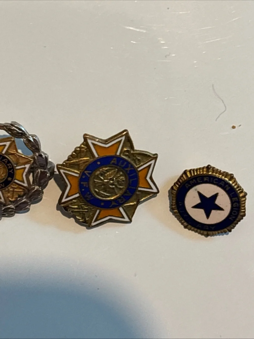 Unique VNG Auxiliary ladies V.F.W. Gold and Blue Starburst lapel pins lot of 5